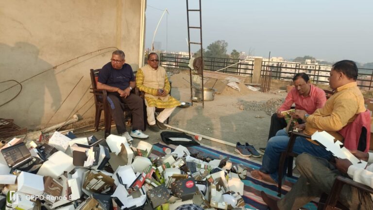 सेवा भारती काशी प्रांत द्वारा माधव सेवा प्रकल्प पर प्रयागराज महाकुंभ से काशी जाने/आने वाले श्रद्धालुओं